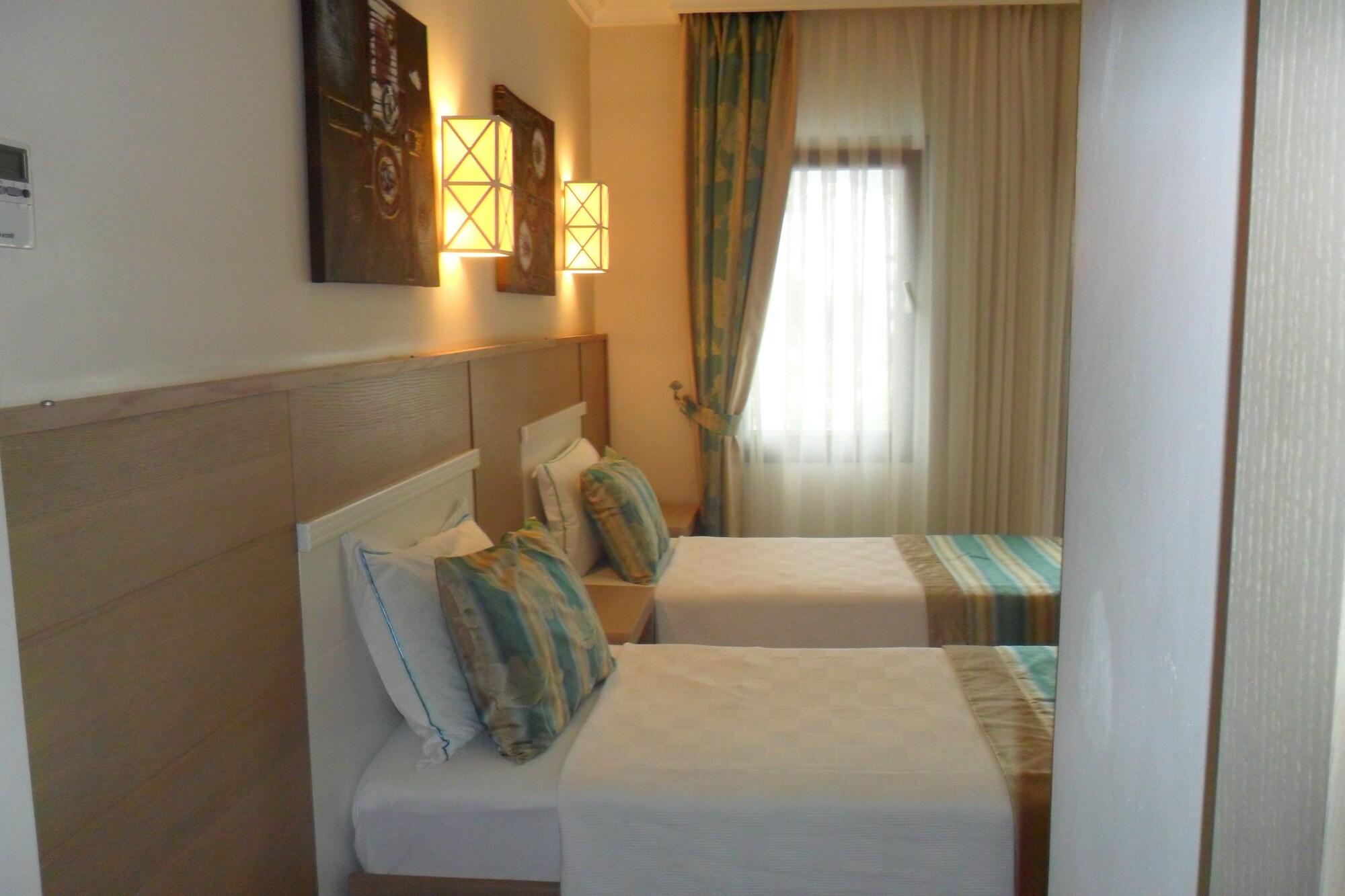 Otel Asmin 3*